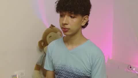 Cuddly online show from 02.13.26