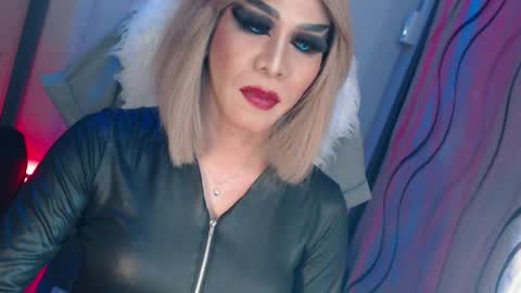 CUMMELA SLUTI online show from 07.16.26