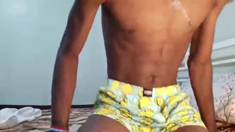Snapshot of cumdaddzy_ebony chatting on 04.09.26 zdaddy online show from 04.09.26