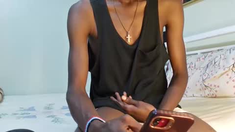 Snapshot of cumdaddzy_ebony chatting on 04.14.26 zdaddy online show from 04.14.26