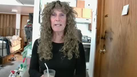 Snapshot of cumfornikki chatting on 06.27.26 Nikki online show from 06.27.26