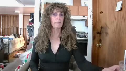 Snapshot of cumfornikki chatting on 07.18.26 Nikki online show from 07.18.26