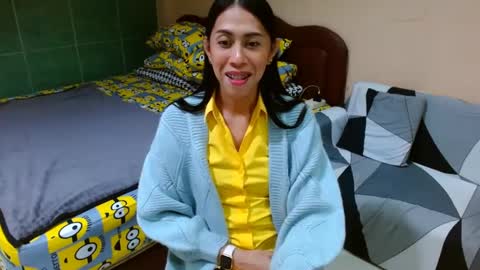 Leah Vergara online show from 12.16.24