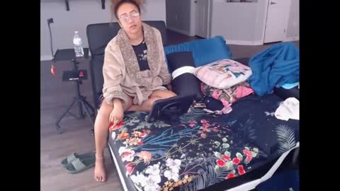 Nia Reese online show from 04.16.26