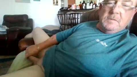 Snapshot of cumsalot55797187 chatting on 02.28.25 cumsalot55797187 online show from 02.28.25