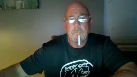 Snapshot of cumsalot55797187 chatting on 03.05.25 cumsalot55797187 online show from 03.05.25