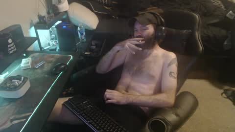 Snapshot of cumslinger2003 chatting on 12.03.24 cumslinger2003 online show from 12.03.24