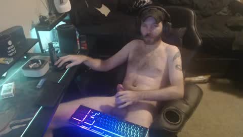 Snapshot of cumslinger2003 chatting on 12.12.24 cumslinger2003 online show from 12.12.24