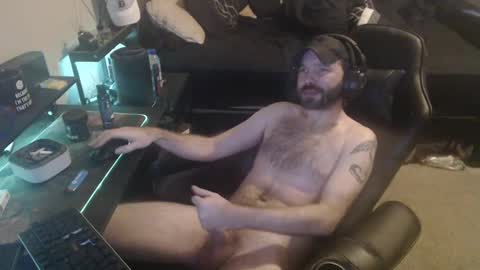 Snapshot of cumslinger2003 chatting on 12.14.24 cumslinger2003 online show from 12.14.24