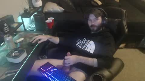 Snapshot of cumslinger2003 chatting on 12.24.24 cumslinger2003 online show from 12.24.24