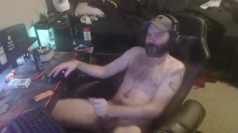 Snapshot of cumslinger2003 chatting on 01.22.25 cumslinger2003 online show from 01.22.25