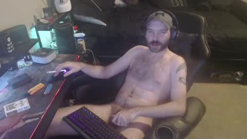 Snapshot of cumslinger2003 chatting on 02.05.25 cumslinger2003 online show from 02.05.25