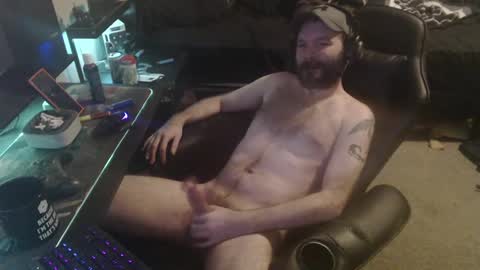 Snapshot of cumslinger2003 chatting on 02.25.25 cumslinger2003 online show from 02.25.25