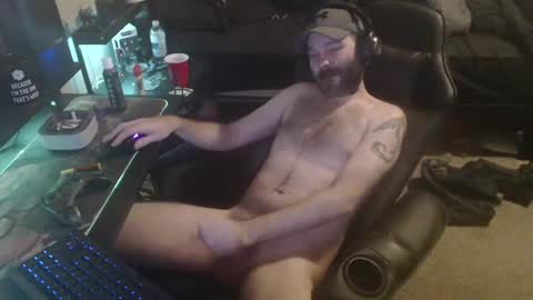 Snapshot of cumslinger2003 chatting on 02.26.25 cumslinger2003 online show from 02.26.25