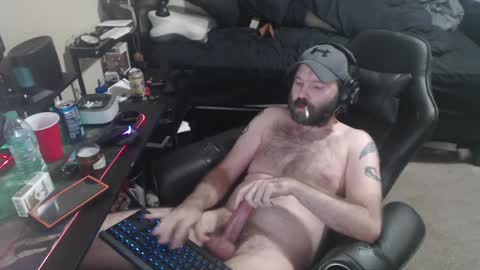 Snapshot of cumslinger2003 chatting on 10.05.25 cumslinger2003 online show from 10.05.25