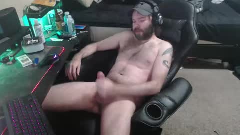 Snapshot of cumslinger2003 chatting on 11.25.25 cumslinger2003 online show from 11.25.25