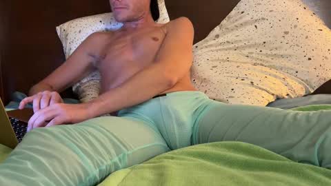 cumwatchmenut online show from 10.08.25