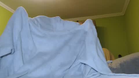 Snapshot of cup_of_t3a chatting on 01.14.25 Im Lee. Say Hey Im very social. online show from 01.14.25