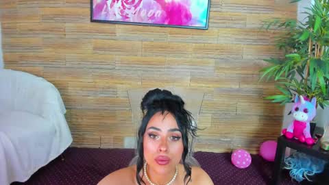 cupcake_izzy online show from 05.17.26