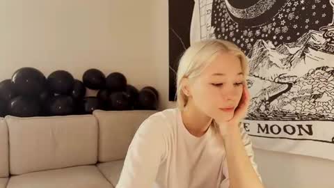 Snapshot of cupcakesoul chatting on 07.22.26 cupcakesoul online show from 07.22.26