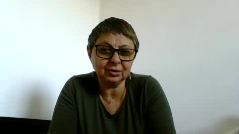 Snapshot of cuplu4346529860 chatting on 10.20.25 couple online show from 10.20.25