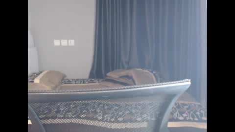 chloe online show from 01.01.25