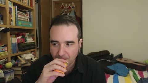 curiosillo1983 online show from 04.10.26