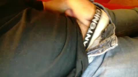 Snapshot of curiosthings chatting on 02.16.25 curiosthings online show from 02.16.25