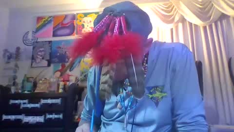 Feathers online show from 12.22.25