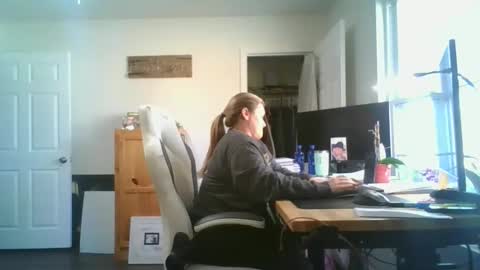 Snapshot of curiouscouple3143 chatting on 01.17.25 curious couple online show from 01.17.25