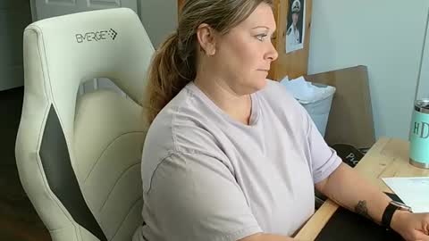 Snapshot of curiouscouple3143 chatting on 02.03.25 curious couple online show from 02.03.25