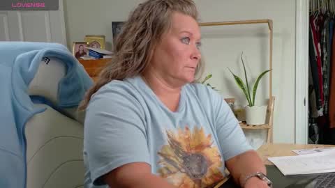 curious couple online show from 02.03.26