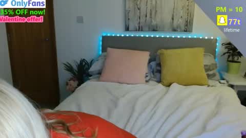 FREE Instagram dancingneighbour online show from 02.15.26