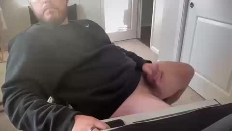 Snapshot of curiousstud916 chatting on 10.16.25 NorcalStud916 online show from 10.16.25