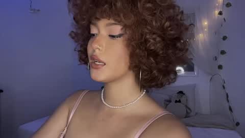 Snapshot of curls_emma chatting on 02.02.25 Emma online show from 02.02.25