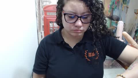 Vannesa online show from 10.22.25