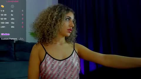 Snapshot of curlyanto chatting on 02.04.25 Antonia online show from 02.04.25