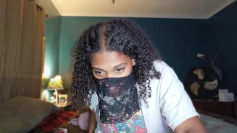 Snapshot of curlynony chatting on 09.25.25 Curlynony online show from 09.25.25