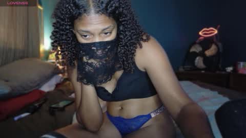 Snapshot of curlynony chatting on 10.10.25 Curlynony online show from 10.10.25