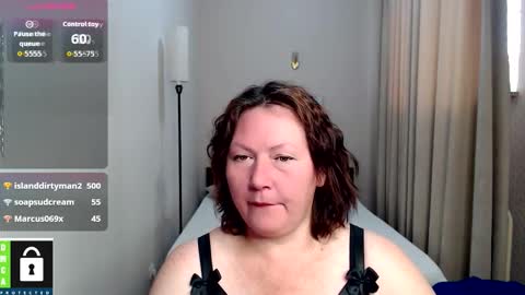 curvy_girlz online show from 09.30.25