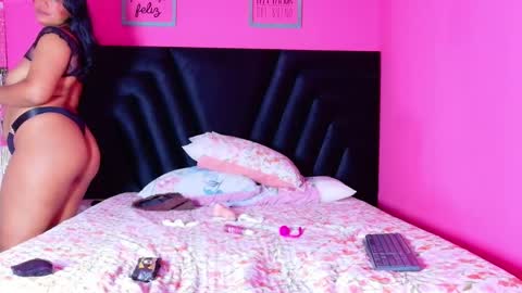 Snapshot of curvybrunnete chatting on 01.10.26 curvybrunnete online show from 01.10.26