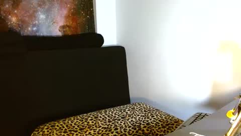 Snapshot of curvycherry4u chatting on 06.25.26 C H E R R Y online show from 06.25.26