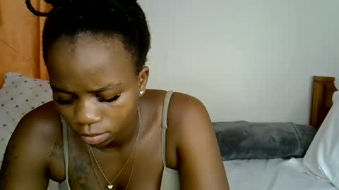 Snapshot of curvydollyy chatting on 07.28.26 sushydushi online show from 07.28.26