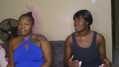 Snapshot of curvyebony1 chatting on 02.26.25 curtis online show from 02.26.25