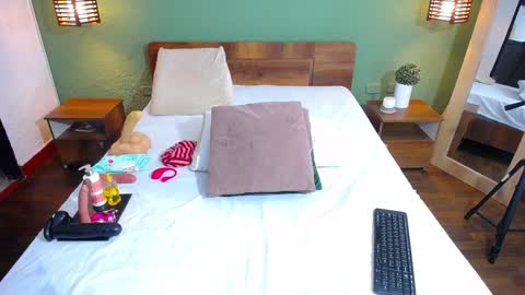 Danna online show from 01.18.25