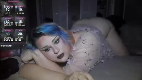 Curvygothfemboy online show from 01.09.25