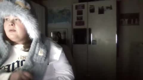 dahlia -kim online show from 12.15.24