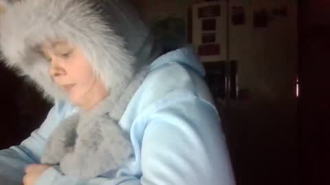 dahlia -kim online show from 12.21.24