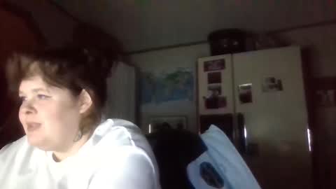 dahlia -kim online show from 02.05.25