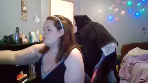 dahlia -kim online show from 02.27.25